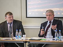«Давайте лучше в кабинете друг другу морды набьем»