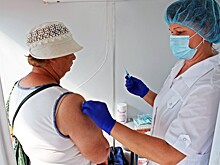 Вирусолог объяснил смертельный случай после прививки от COVID-19