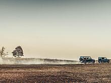 Рыбка большая и маленькая. Mercedes-AMG G63 и Suzuki Jimny