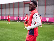 Защитник «Баварии» Альфонсо Дэвис может сыграть с «Майнцем», выйдя на поле впервые с марта