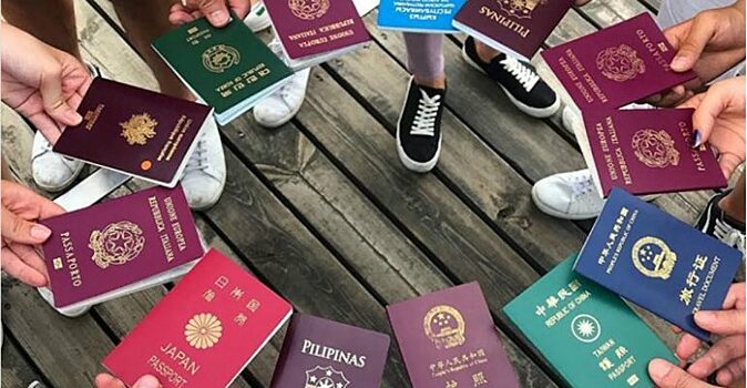 «Гражданин мира»: 5 особенностей паспортов разных стран