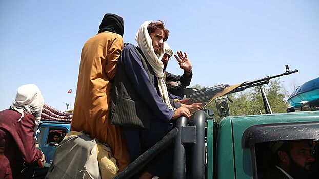 Талибы расстреляли известного афганского певца