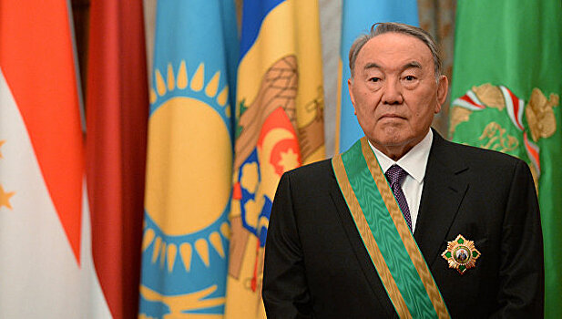 Назарбаев провел первую рабочую встречу после болезни
