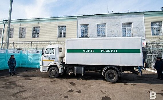 В Казани возбудили дело о ремонте "Мерседеса" в колонии №18