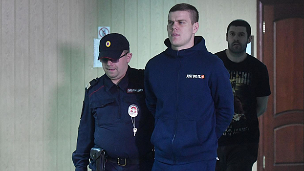 Футболист А.Кокорин заявил в суде, что на драку в «Кофемании» его спровоцировал потерпевший Д.Пак