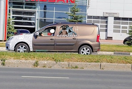 Обновленный Lada Largus заметили во время дорожных тестов