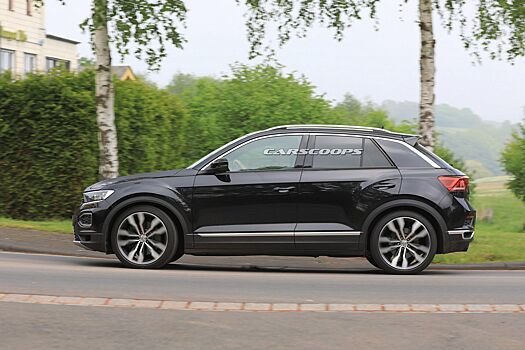 VW T-Roc R жжёт резину на Нюрбургринге