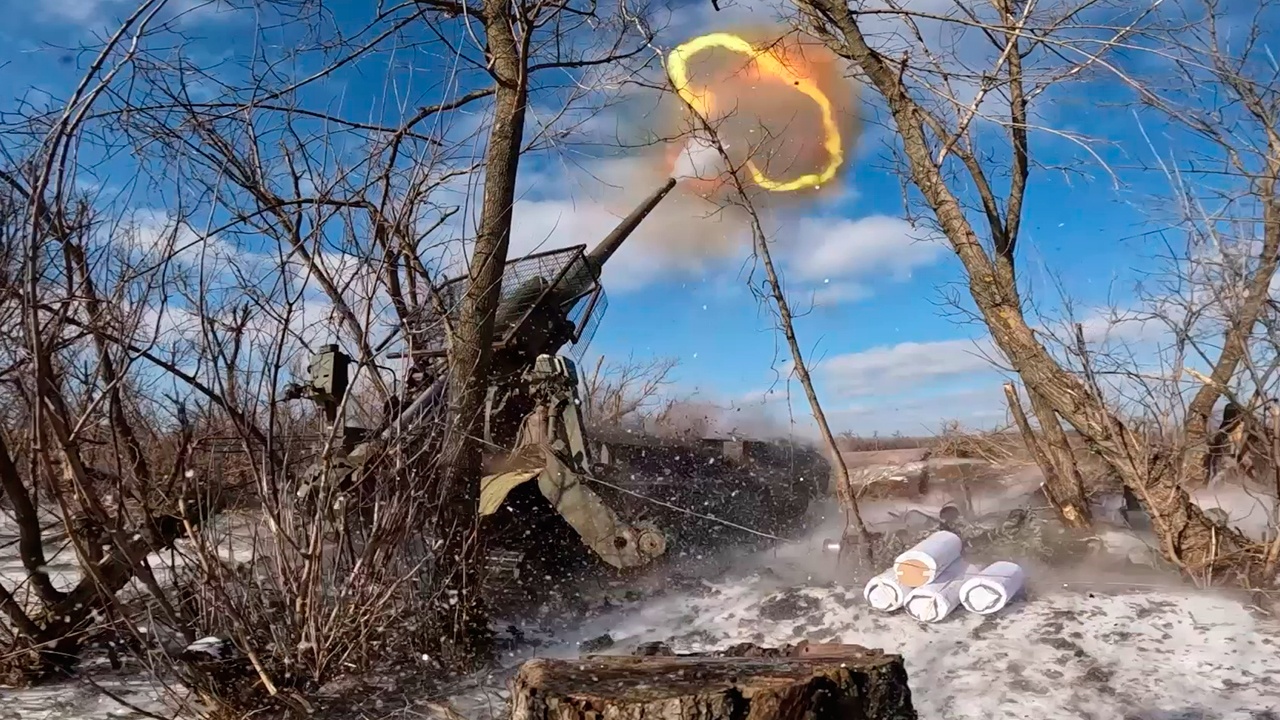 Расчеты самоходок Малка разрушили укрепления боевиков в зоне СВО