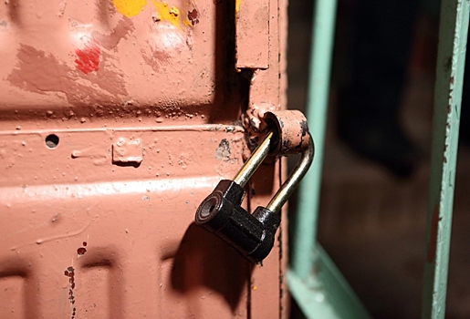 Два многоквартирных дома в Омске могут рухнуть в любой момент