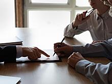 Осторожно, нотариус! Откуда у «чёрных риэлтеров» юридически подкованные подручные