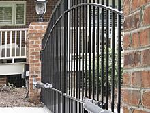 Распашные ворота с электроприводом своими руками: пошаговая инструкция с фото