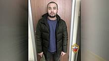 Молодой человек ограбил салон связи в центре Москвы