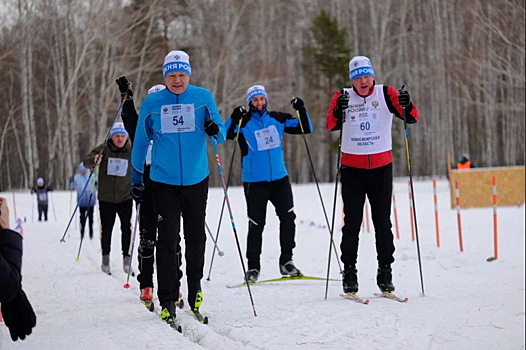 Губернатор Новосибирской области Андрей Травников открыл спортивный праздник «Лыжня России»