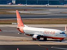 Пассажирский Boeing 737-800 южнокорейской Jeju Air совершил вынужденную посадку