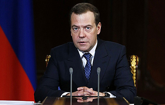 Медведев: "Кинотавр" дает уникальную возможность увидеть картину российского кино целиком