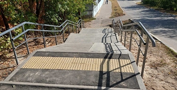 Пешеходную лестницу на улице Тургайской отремонтировали в Нижнем Новгороде