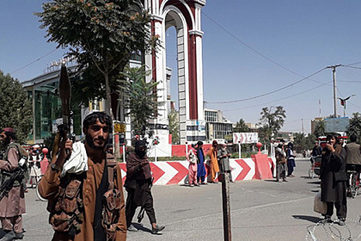 Сотни террористов освободились из тюрьмы под Кабулом и направились в столицу