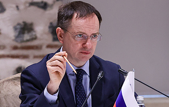 Мединский: Россия и Украина на переговорах в 2022 году искренне хотели договориться