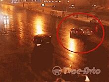 Видео: ДПС устроила погоню за бешеным "Соболем" на Садовом кольце