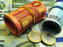 Курс евро поднялся выше 98 рублей