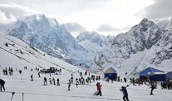 Полпред в СКФО призвал улучшать инфраструктуру на горнолыжных курортах в регионах округа