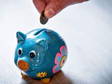 Выявлена доля россиян, которые регулярно откладывают деньги