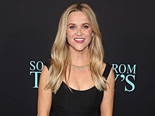 Риз Уизерспун продемонстрировала, как ест снег