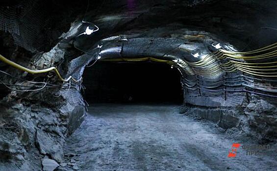 На обрушившейся шахте в Кузбассе спасатели ищут третьего пропавшего горняка