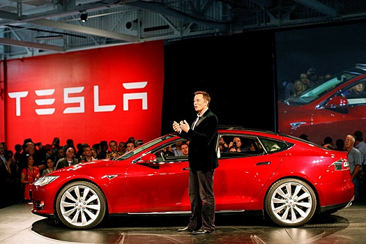 Илон Маск объяснил, почему отзывает два миллиона автомобилей Tesla