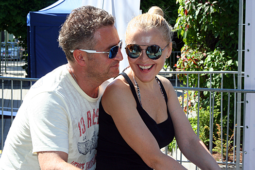 «Повезло Анжелике с мужем»: Агутин и Варум показали романтику на репетиции конкурса