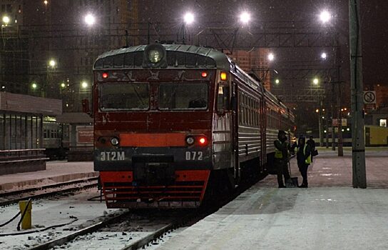 В Екатеринбурге на станции «Уктус» поезд насмерть сбил человека
