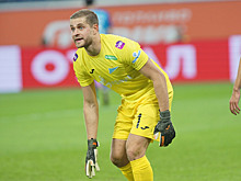 Экс-голкипер «Зенита» выиграл дуэль у… вратаря питерцев