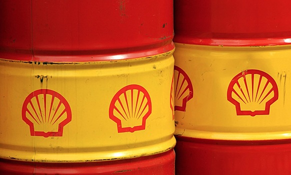Снижение рубля к доллару связали с продажей бизнеса Shell