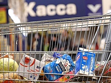 В Петербурге приняли закон, требующий торговые сети указывать наценку на продукты