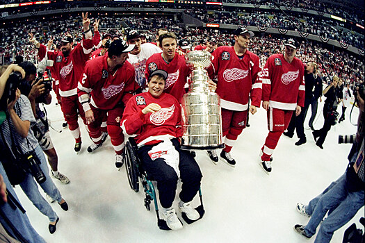 Одна из самых трогательных историй в НХЛ – «Детройт» посвятил победу Константинову