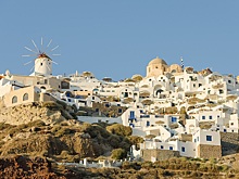 Кризис туризма в Греции: Санторини и Миконос переживают отток гостей