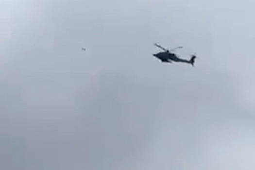 Израильский вертолет нанес удар по цели в Сирии