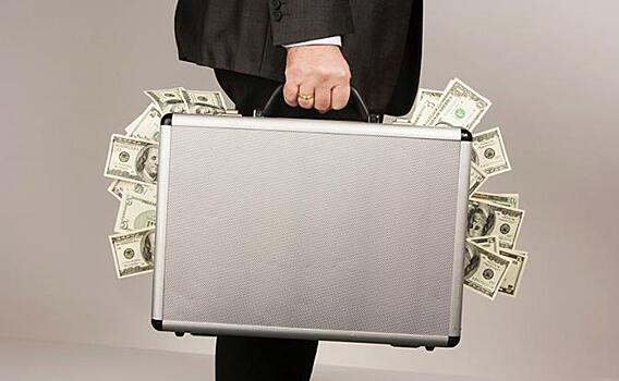 В чьих карманах долларов всегда будет много