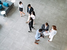 Дефицит кадров в рабочих профессиях сохраняется на фоне роста зарплат