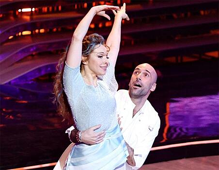 «Женечка запаздывает»: Катя Гусева пообещала наказать партнера по «Танцам со звездами» за задержку репетиции