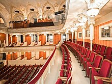 Театр в Латвии запретил спектакли на русском языке