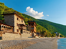 Платежи за вход, депозиты и «сборы за туризм» раздражают отдыхающих в Абхазии