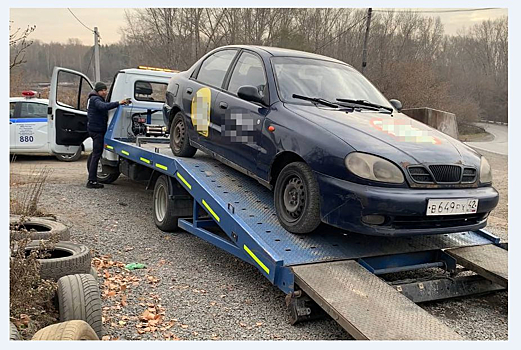 Кемеровские таксисты попались на нарушениях во время массовой проверки