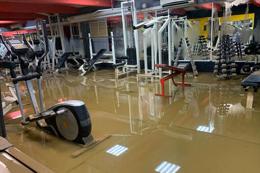 В центре Перми тренажерный зал затопило кипятком