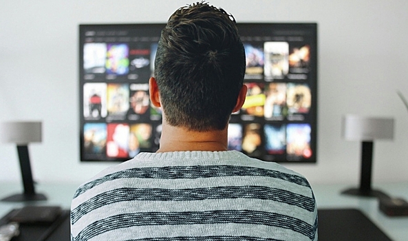 Просмотр ТВ больше 2 часов повышает риск смерти от сердечного приступа