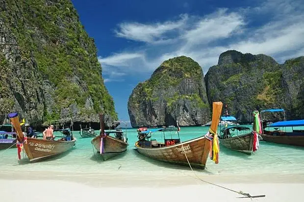 В Таиланде на два месяца закроют для туристов бухту Майя-Бэй