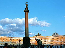 Путин рассказал Пашиняну об особенностях Александровской колонны