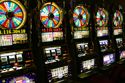 Родители едва не лишились ребенка из-за азартных игр
