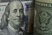 Доллар растет из-за усиления США