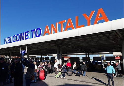 Возобновились авиарейсы из Калининграда в Анталью